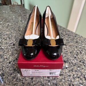 Ferragamo Vara Black Patent Shoes - 7.5 B